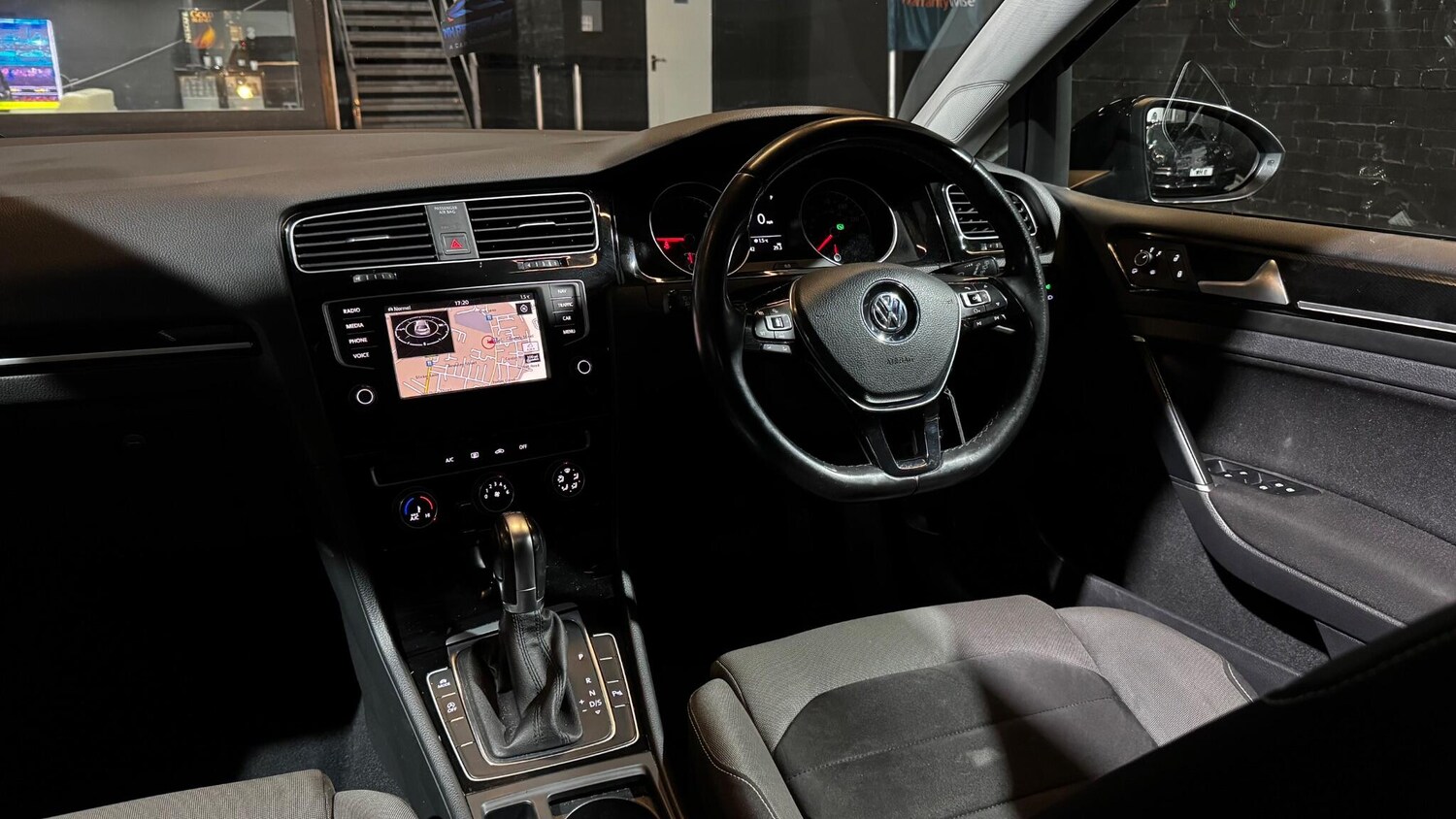 Used Volkswagen Golf 2016 for sale - 77468557: Photo 34