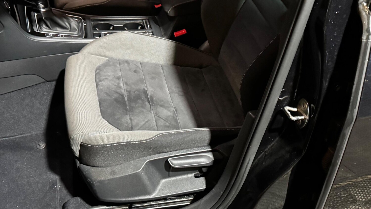 Used Volkswagen Golf 2016 for sale - 77468557: Photo 58