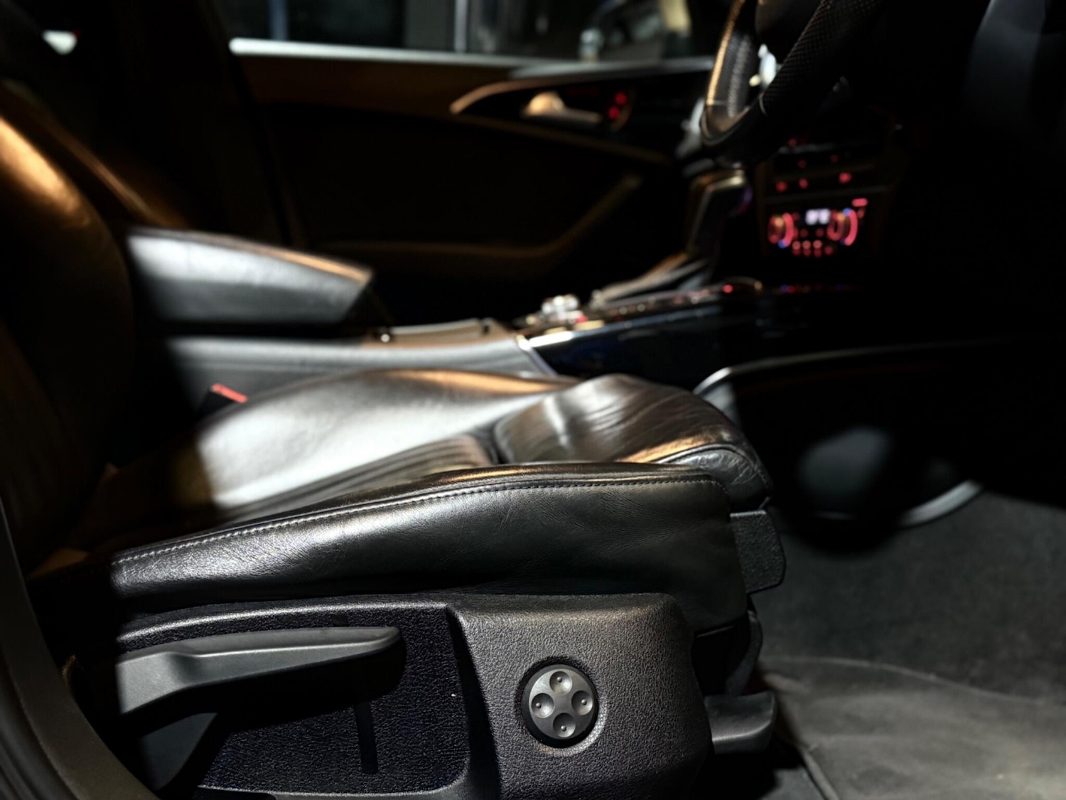 Used Audi A6 2015 for sale - 76667050: Photo 44