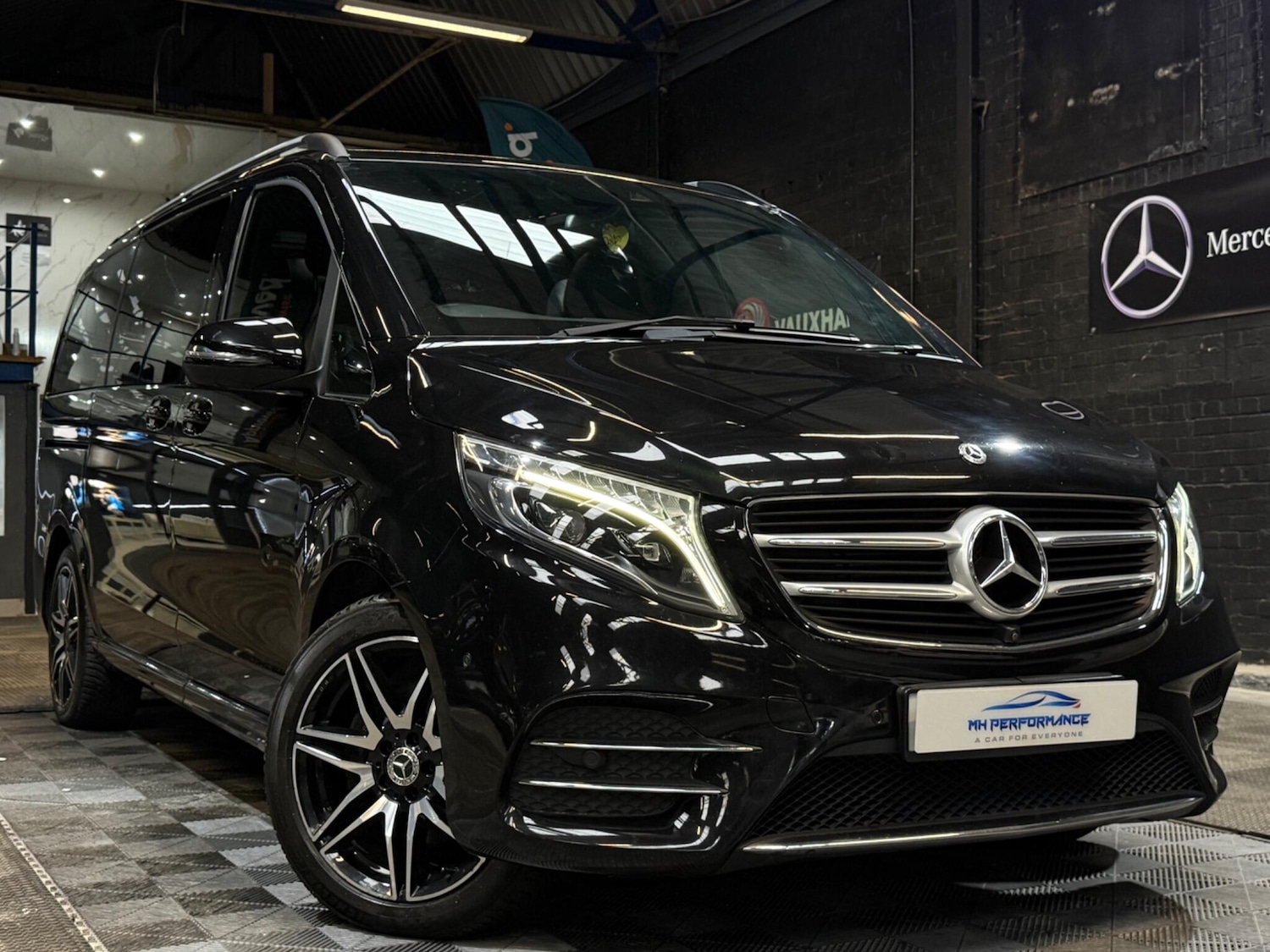 Used Mercedes-Benz V-Class 2019 for sale - 76239864: Photo 11