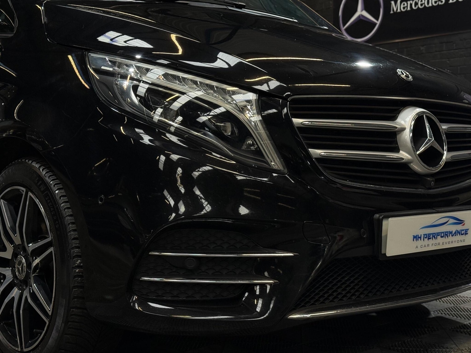 Used Mercedes-Benz V-Class 2019 for sale - 76239864: Photo 16