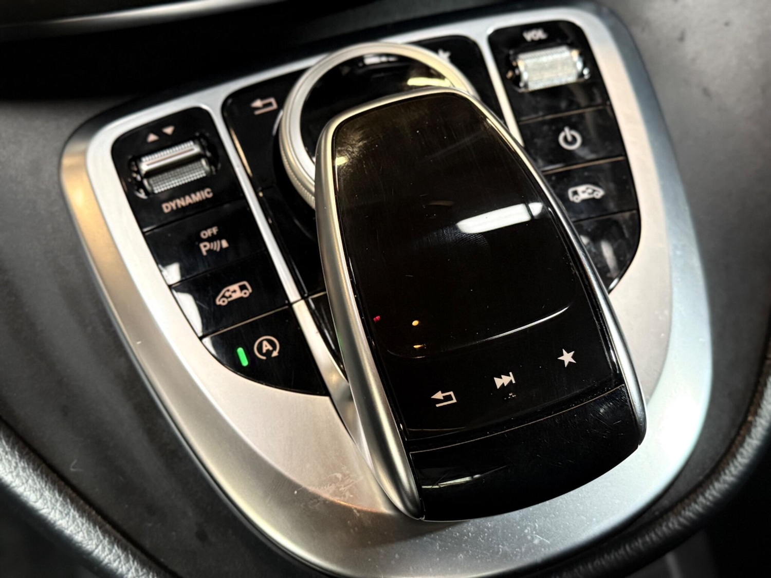 Used Mercedes-Benz V-Class 2019 for sale - 76239864: Photo 24