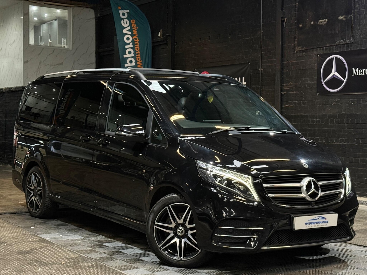 Used Mercedes-Benz V-Class 2019 for sale - 76239864: Photo 3