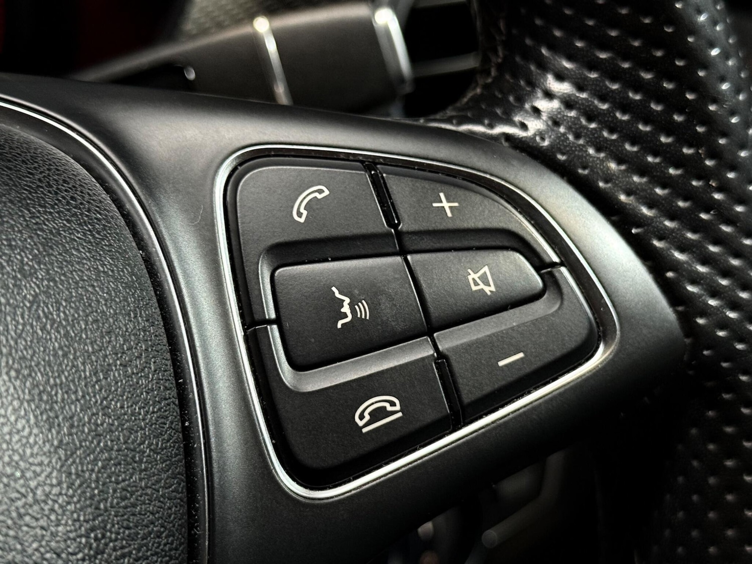 Used Mercedes-Benz V-Class 2019 for sale - 76239864: Photo 30