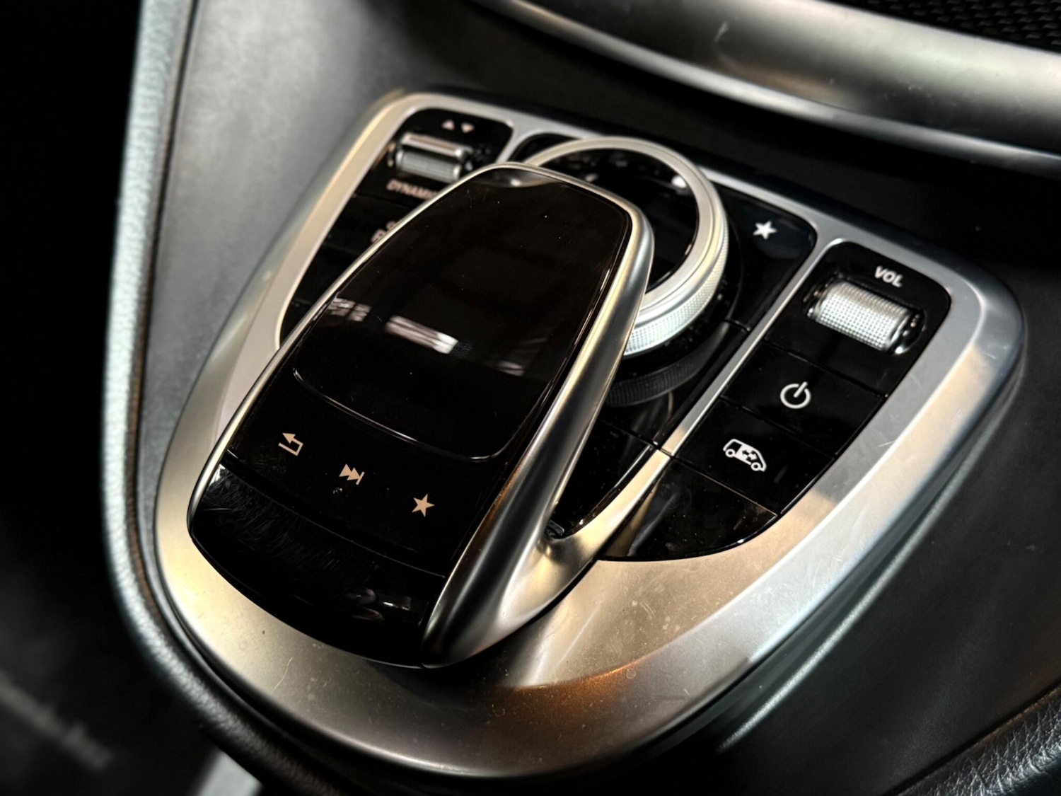 Used Mercedes-Benz V-Class 2019 for sale - 76239864: Photo 33