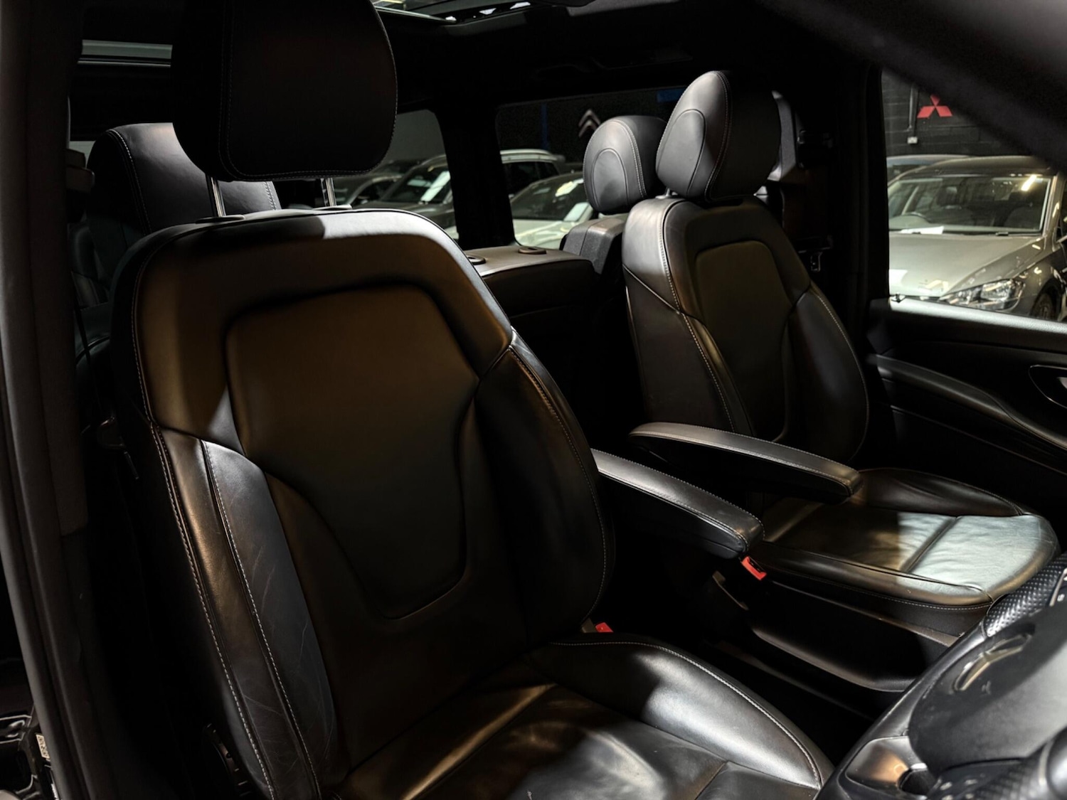 Used Mercedes-Benz V-Class 2019 for sale - 76239864: Photo 41