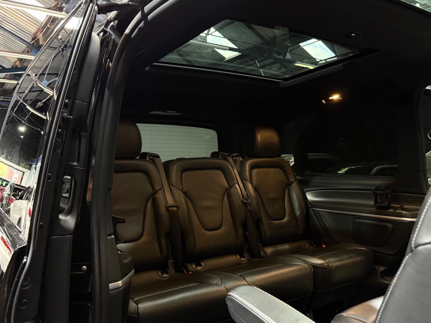 Used Mercedes-Benz V-Class 2019 for sale - 76239864: Photo 45