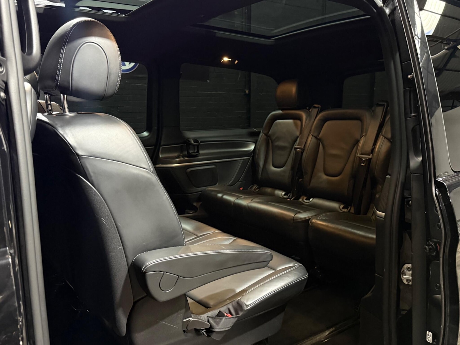 Used Mercedes-Benz V-Class 2019 for sale - 76239864: Photo 46