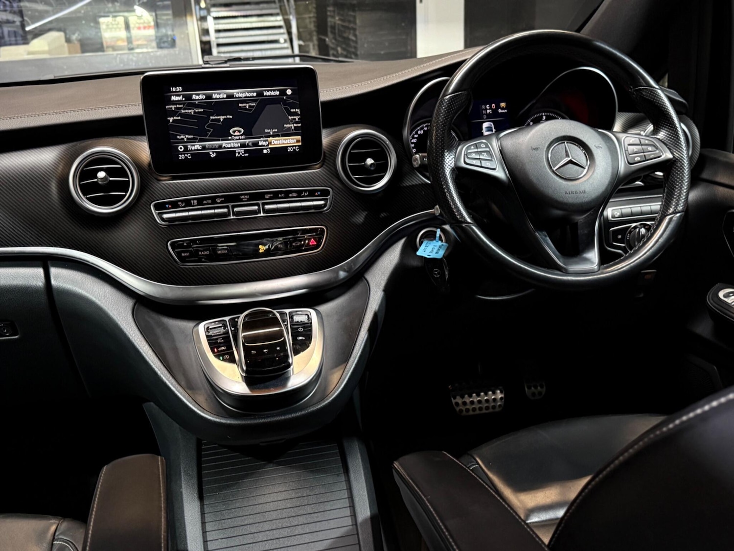 Used Mercedes-Benz V-Class 2019 for sale - 76239864: Photo 51