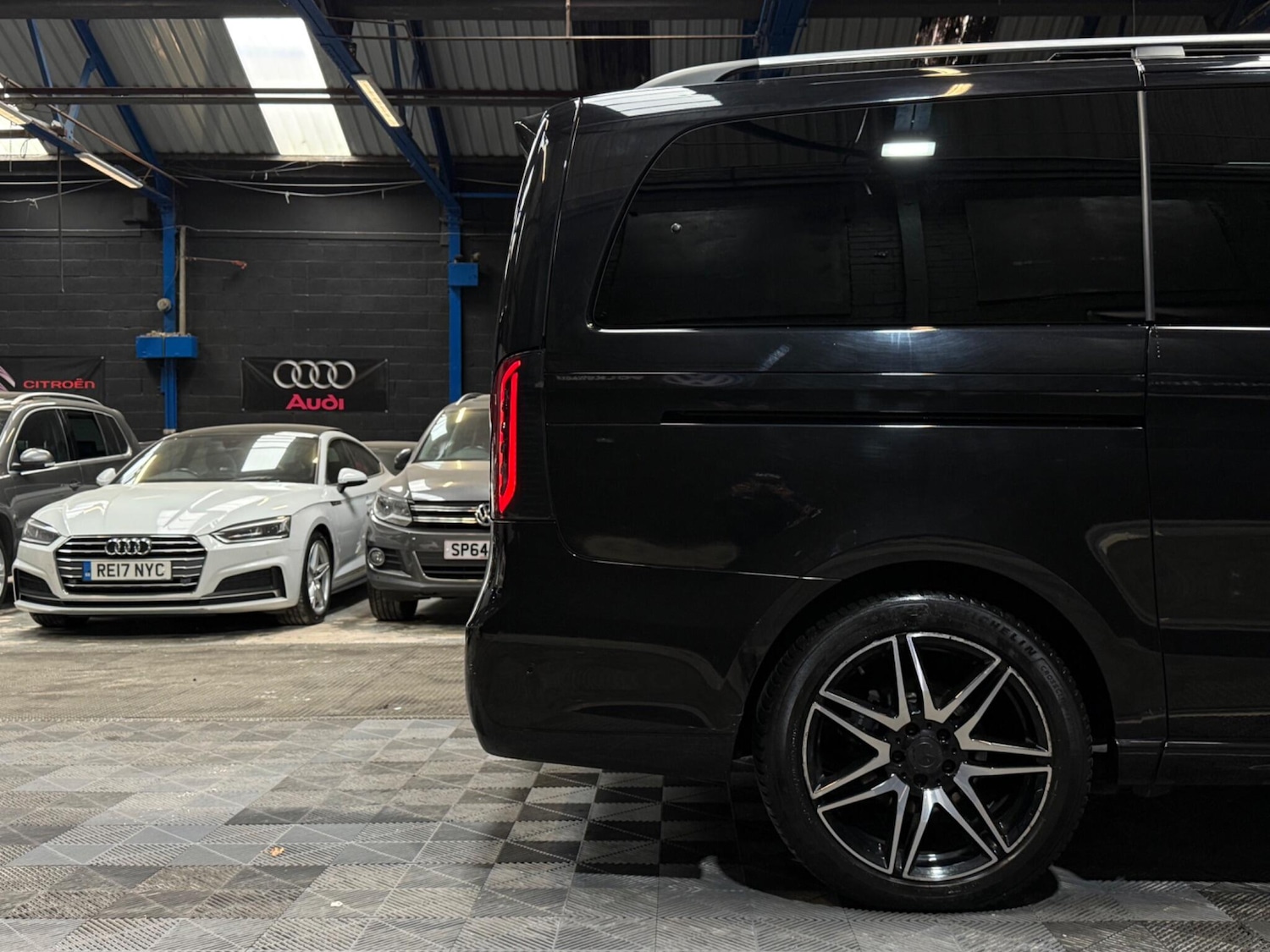 Used Mercedes-Benz V-Class 2019 for sale - 76239864: Photo 71