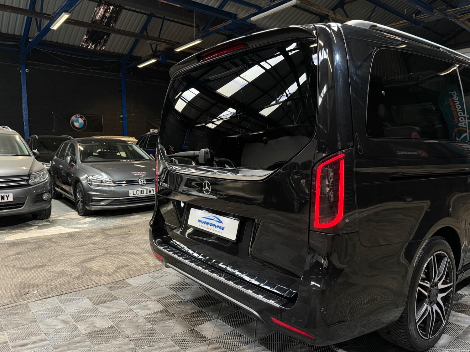 Used Mercedes-Benz V-Class 2019 for sale - 76239864: Photo 72