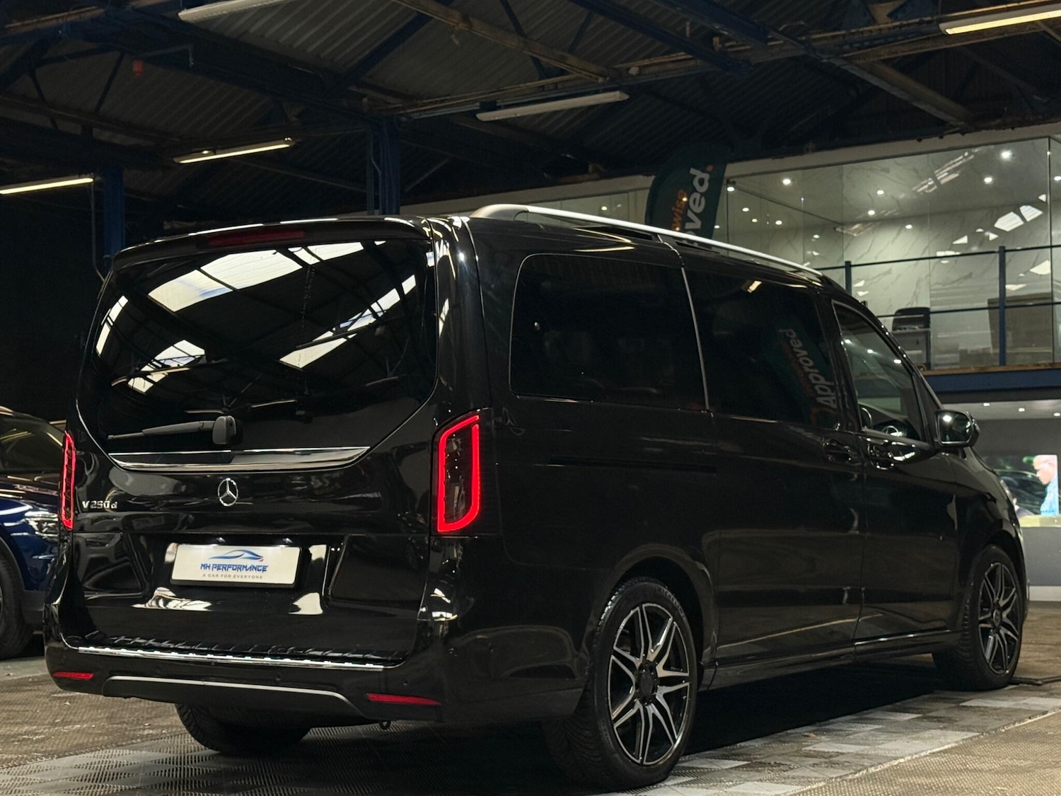 Used Mercedes-Benz V-Class 2019 for sale - 76239864: Photo 74