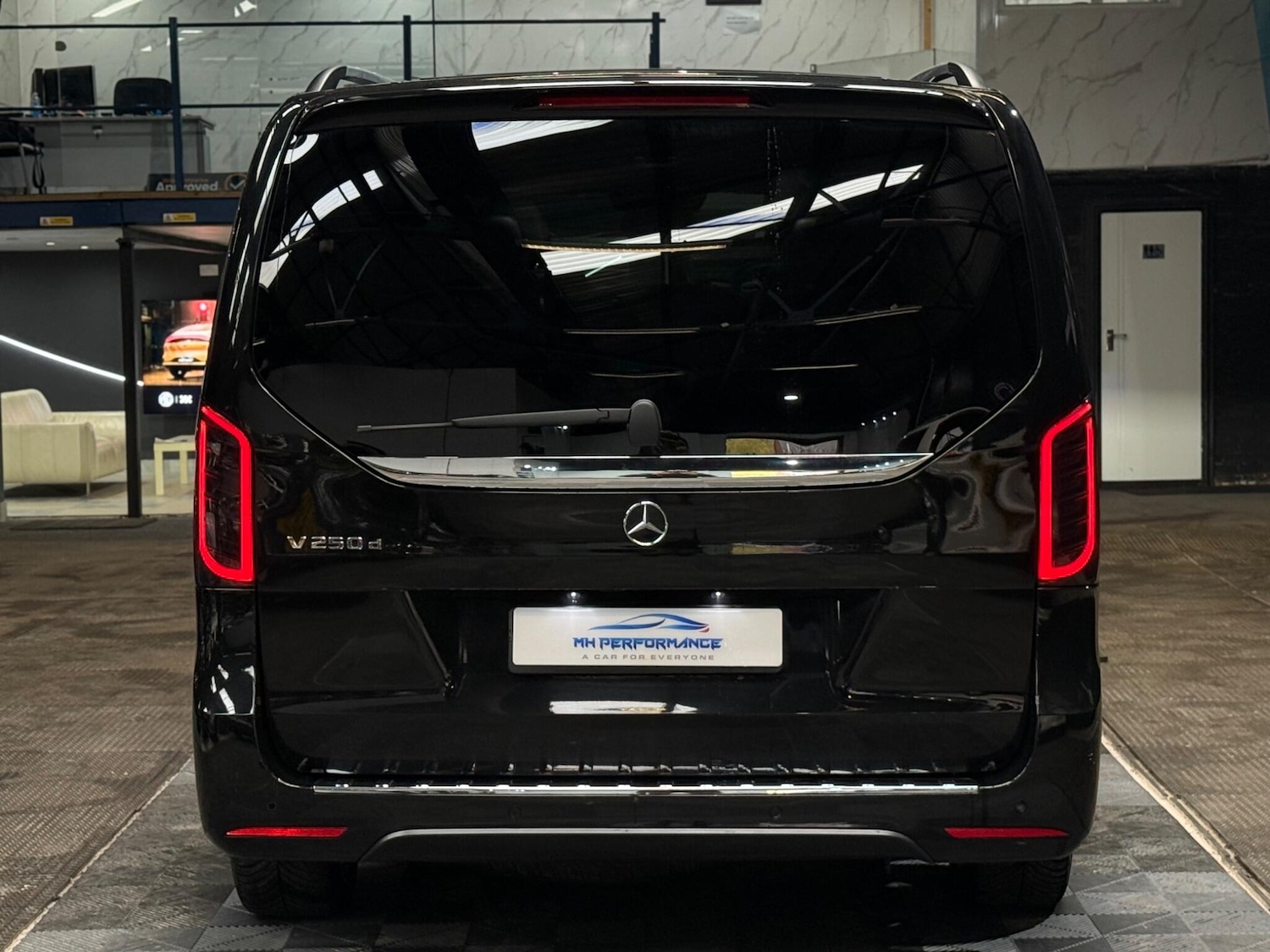 Used Mercedes-Benz V-Class 2019 for sale - 76239864: Photo 77