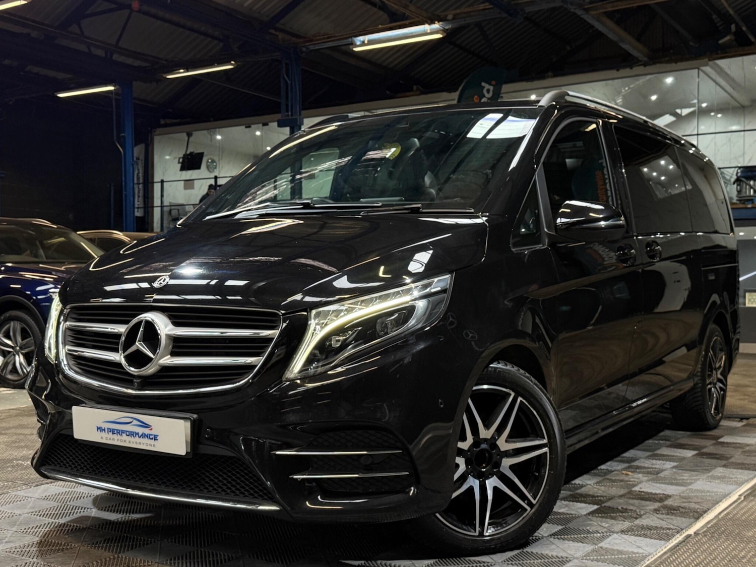 Used Mercedes-Benz V-Class 2019 for sale - 76239864: Photo 8