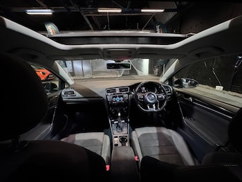 Used Volkswagen Golf 2016 for sale - 77108858: Photo