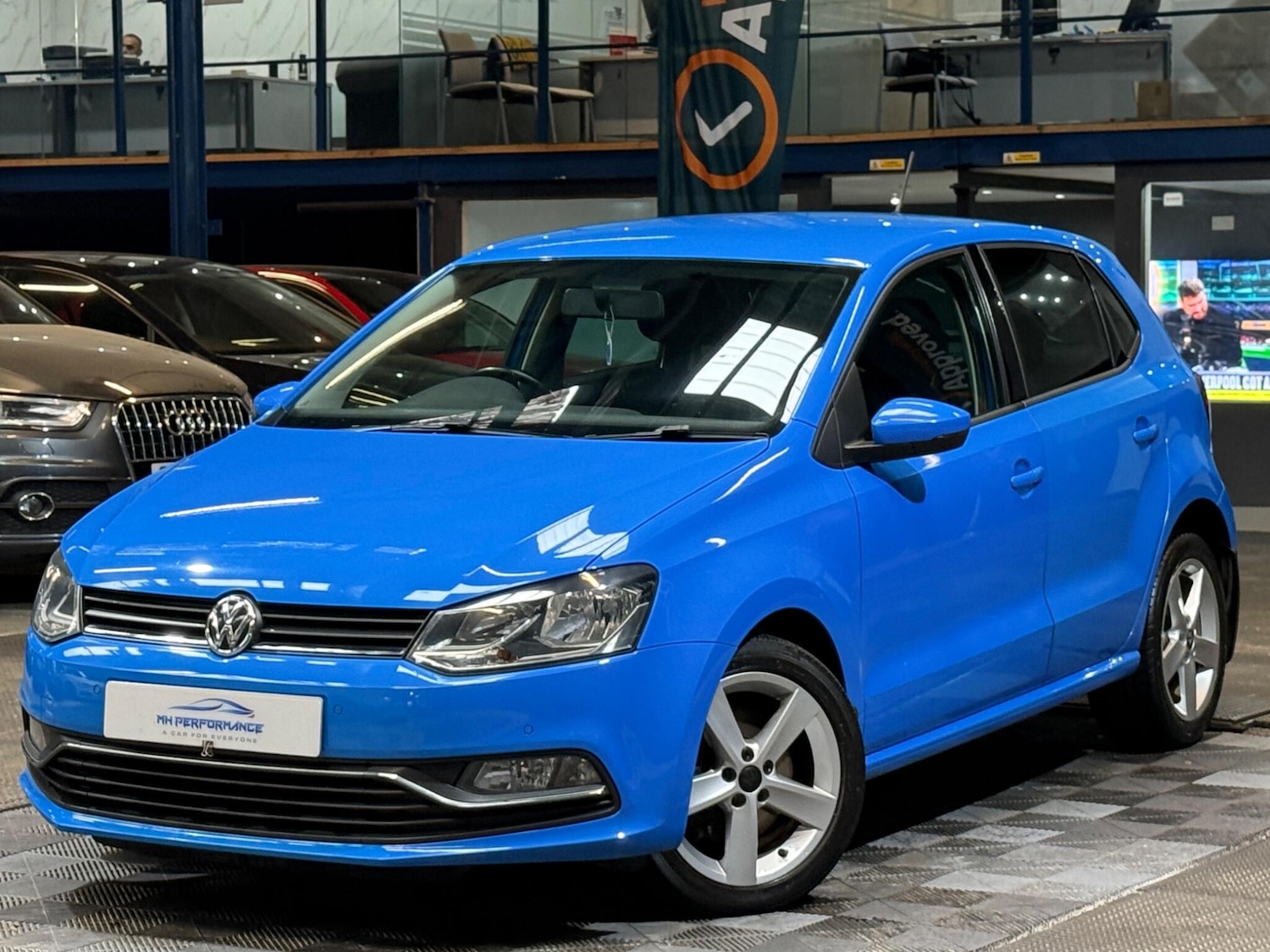 Used Volkswagen Polo 2015 for sale - 76513214: Photo 1