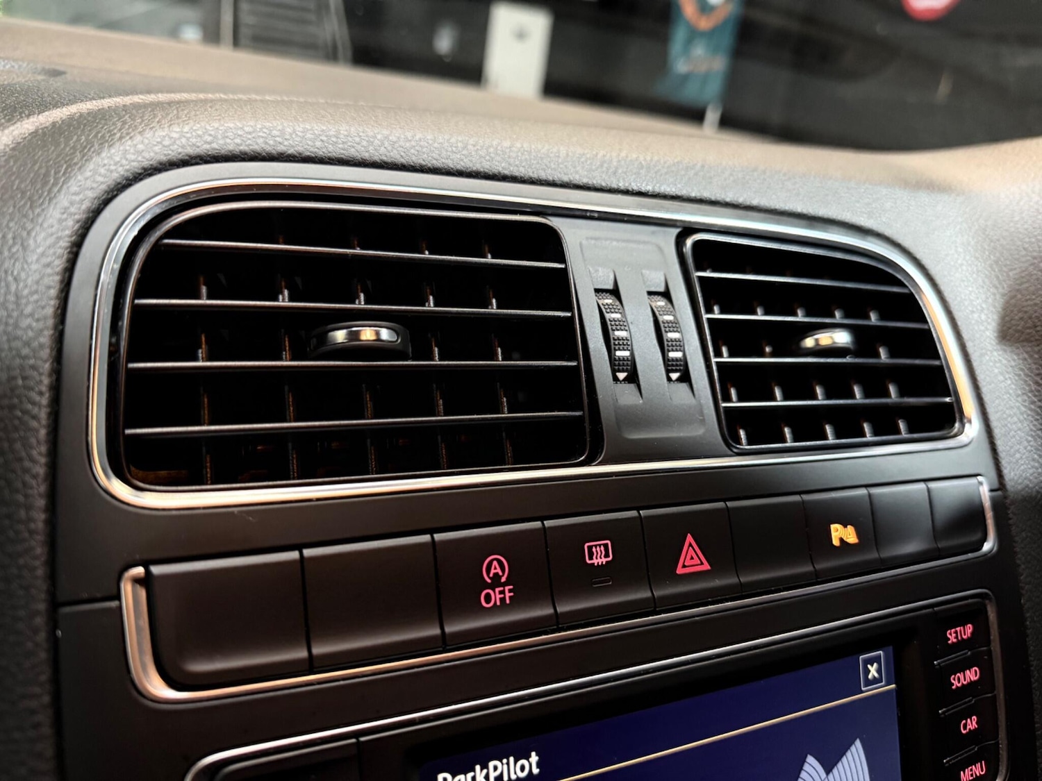 Used Volkswagen Polo 2015 for sale - 76513214: Photo 19