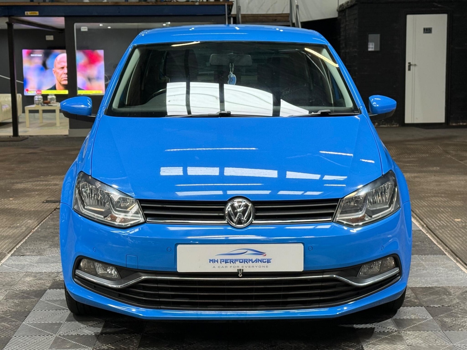 Used Volkswagen Polo 2015 for sale - 76513214: Photo 2