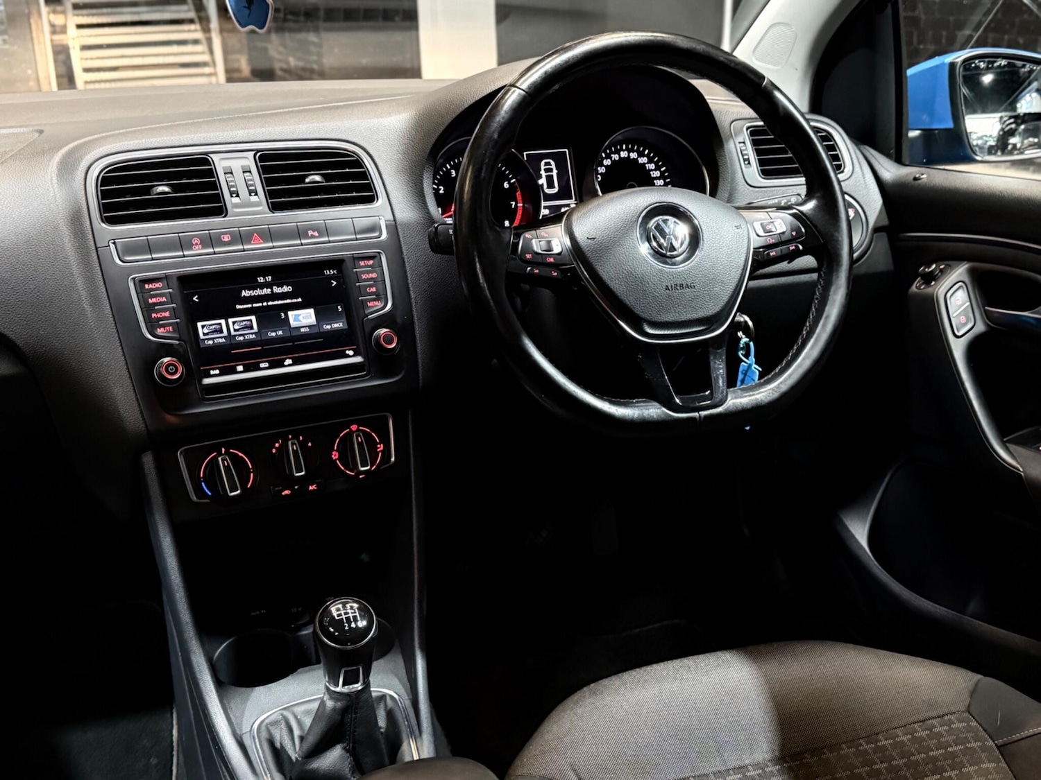 Used Volkswagen Polo 2015 for sale - 76513214: Photo 5