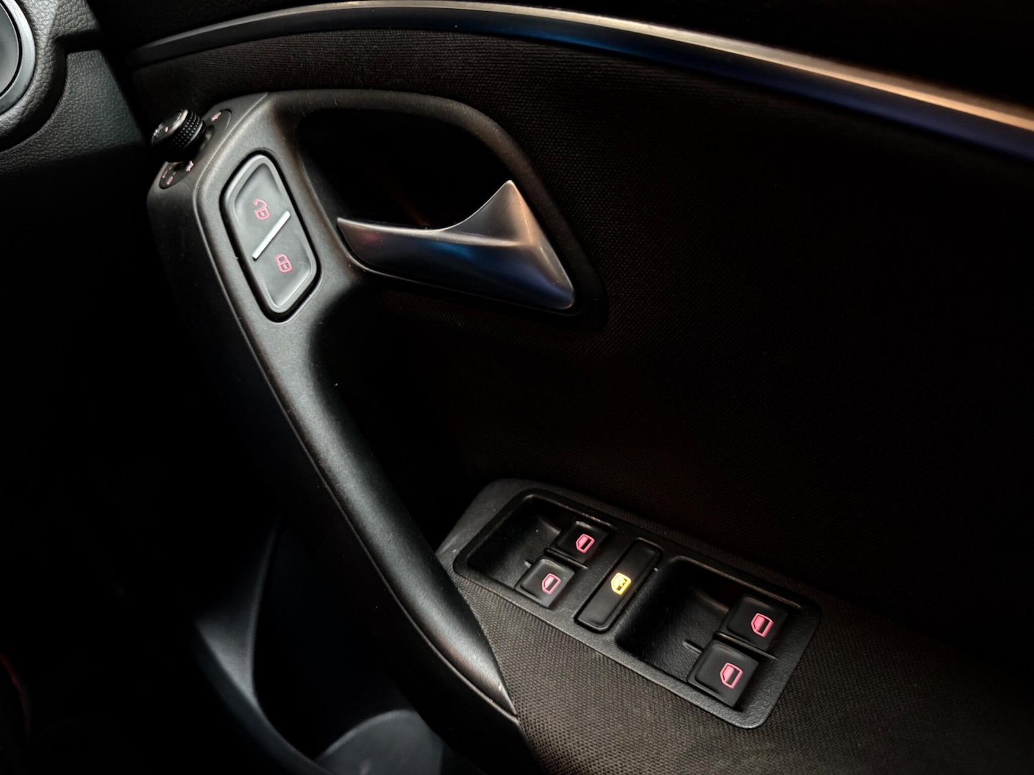 Used Volkswagen Polo 2015 for sale - 76513214: Photo 51