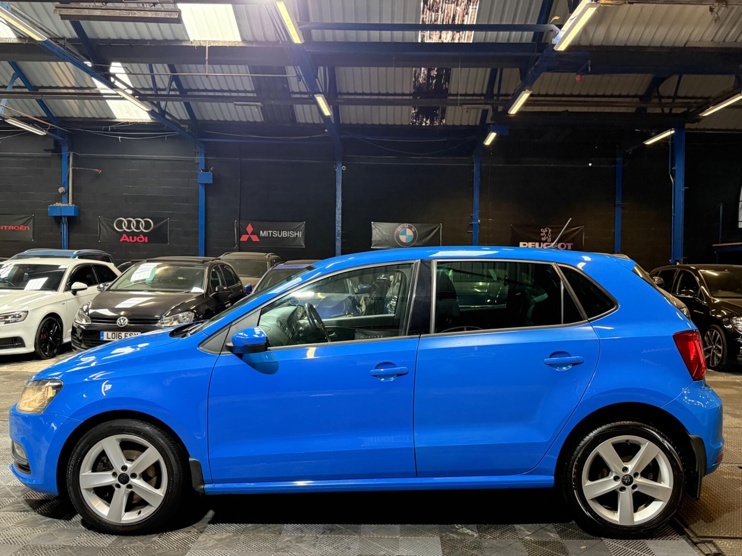 Used Volkswagen Polo 2015 for sale - 76513214: Photo 63