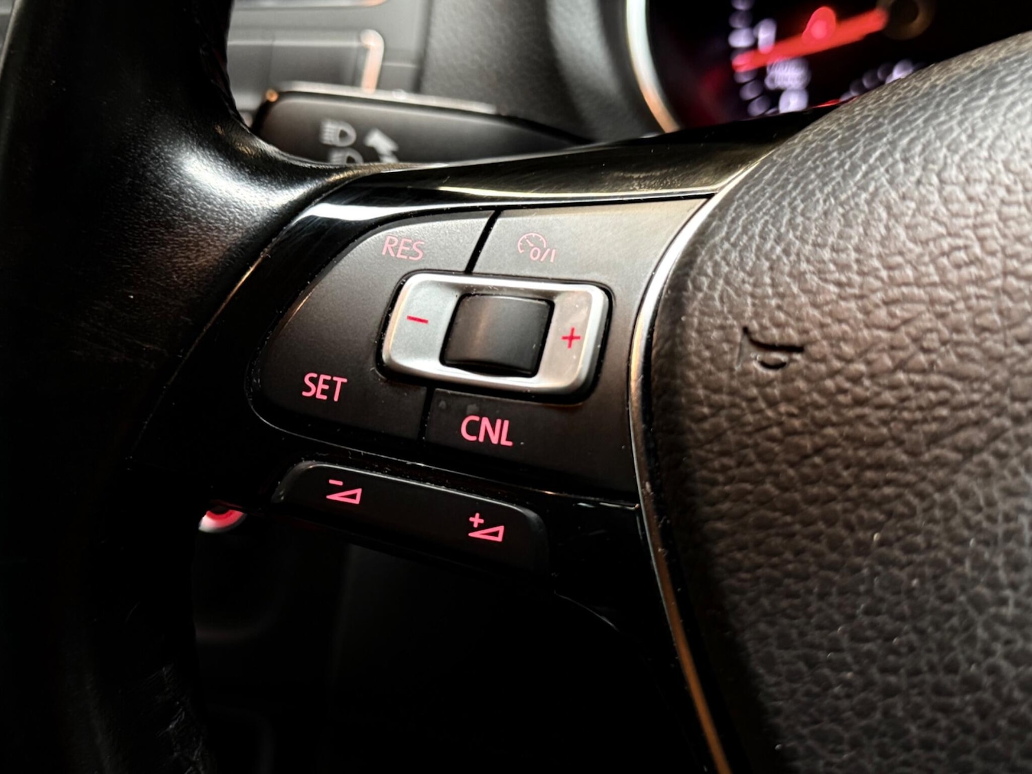 Used Volkswagen Polo 2015 for sale - 76513214: Photo 9