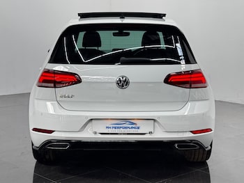 Used Volkswagen Golf 2018 for sale - 79106491: Photo