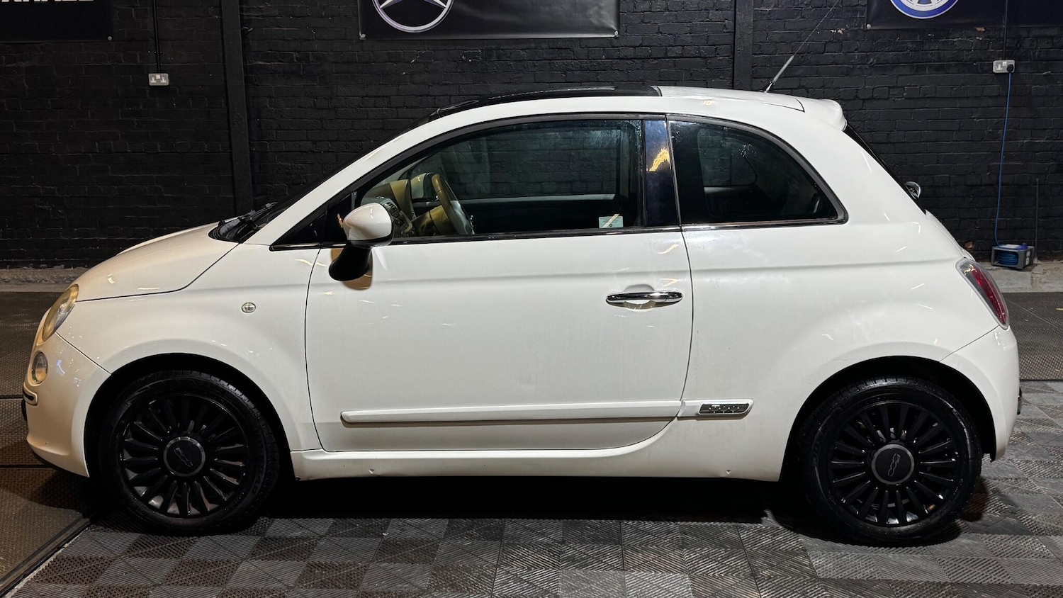 Used Fiat 500 2010 for sale - 77215152: Photo 10