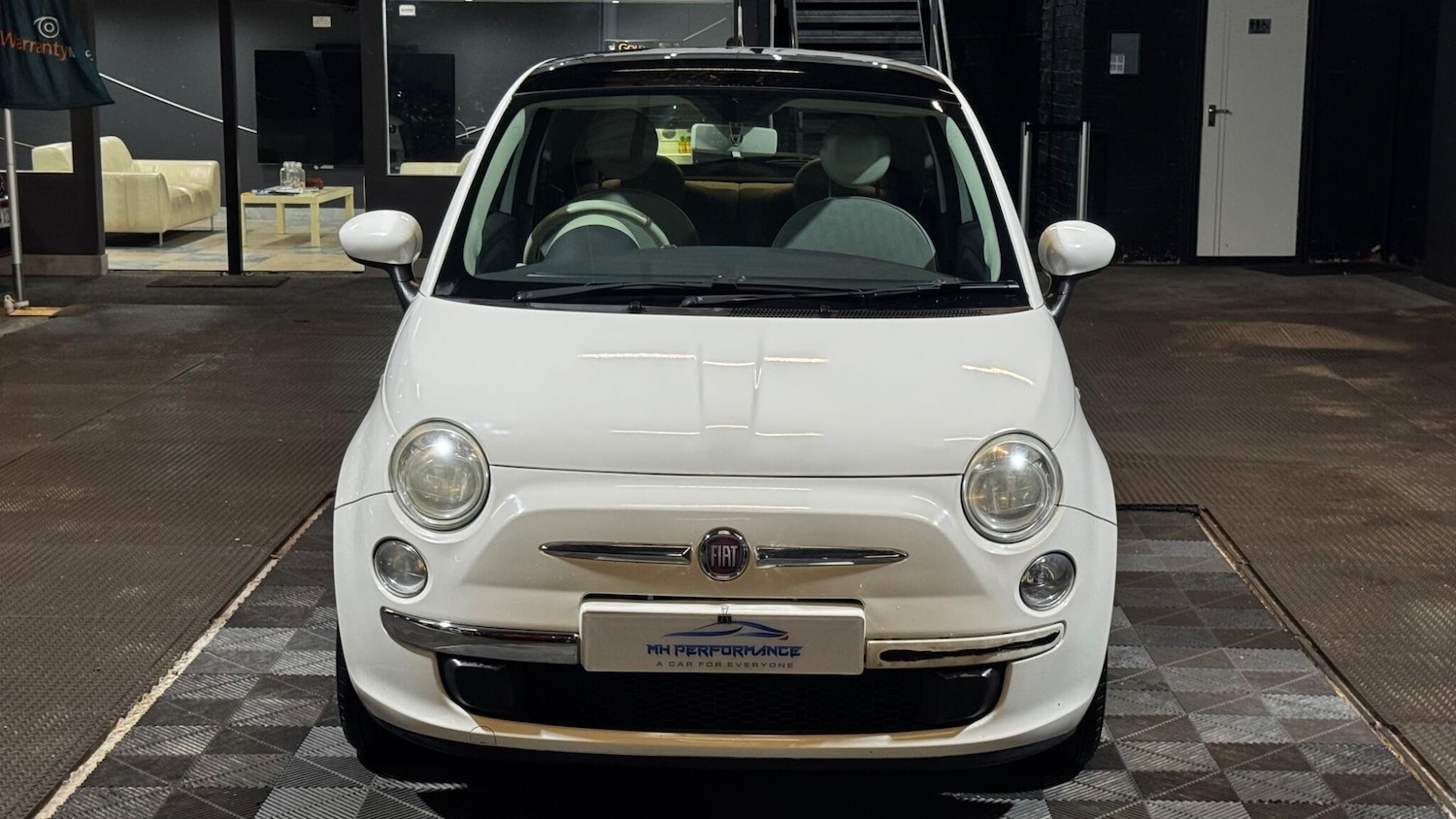 Used Fiat 500 2010 for sale - 77215152: Photo 2