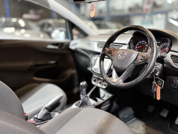 Used Vauxhall Corsa 2015 for sale - 74875585: Photo 5