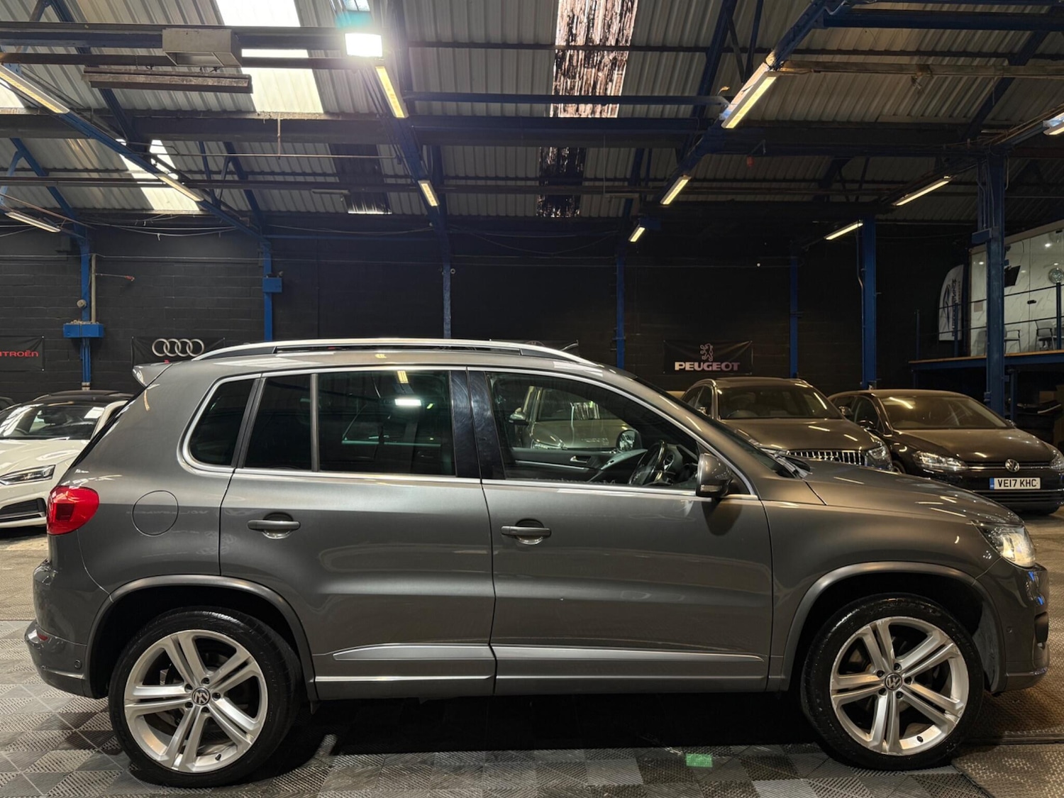 Used Volkswagen Tiguan 2013 for sale - 76327094: Photo 25