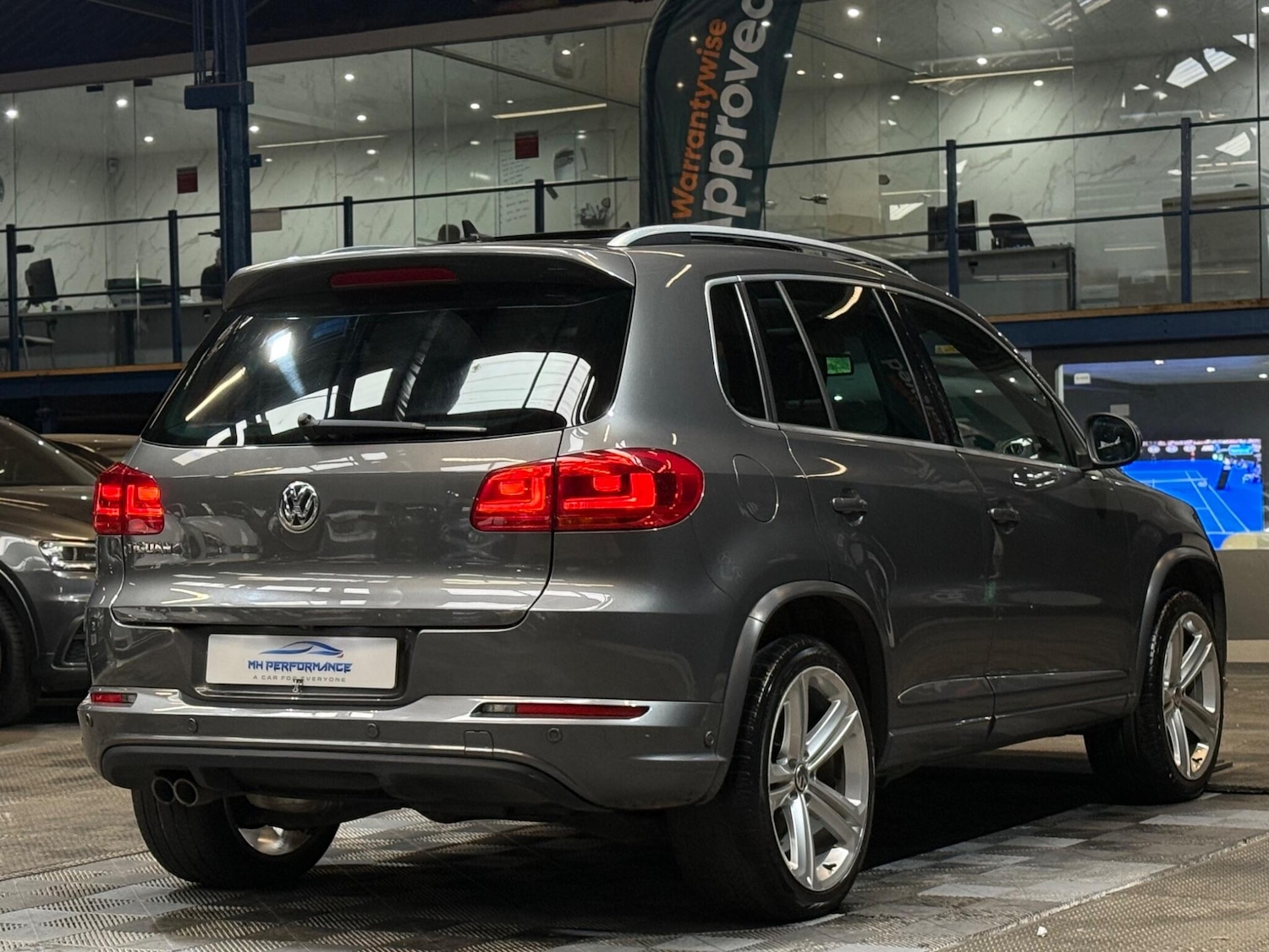 Used Volkswagen Tiguan 2013 for sale - 76327094: Photo 41