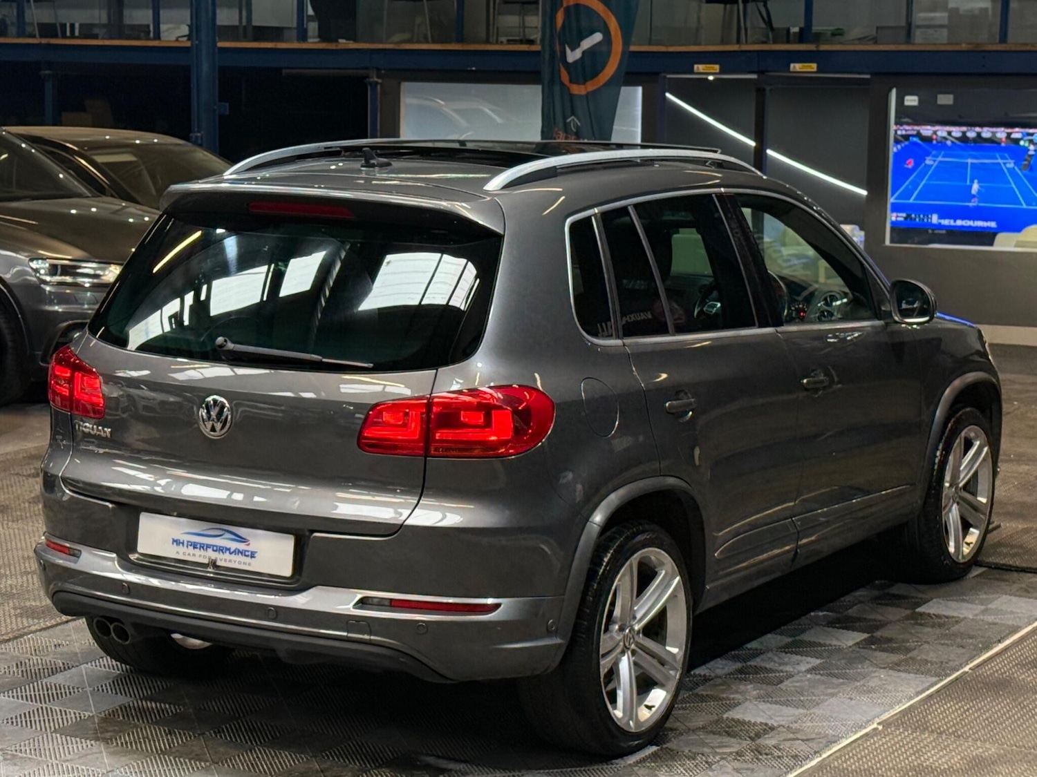 Used Volkswagen Tiguan 2013 for sale - 76327094: Photo 43