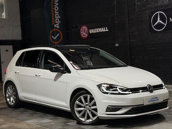 Used Volkswagen Golf 2019 for sale - 77400763: Photo