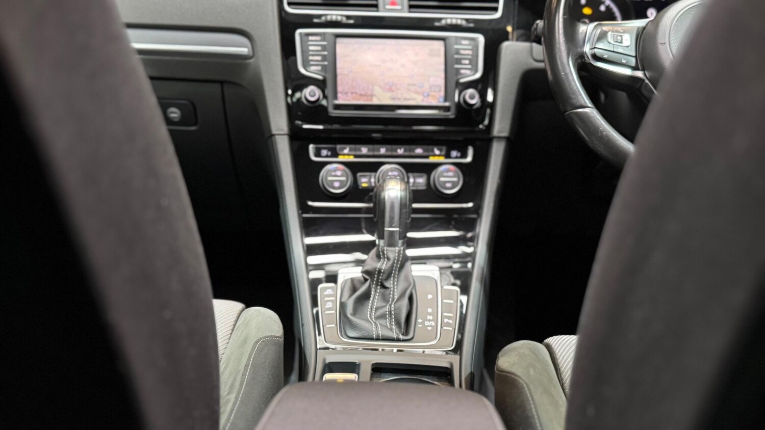 Used Volkswagen Golf 2016 for sale - 77839076: Photo 13