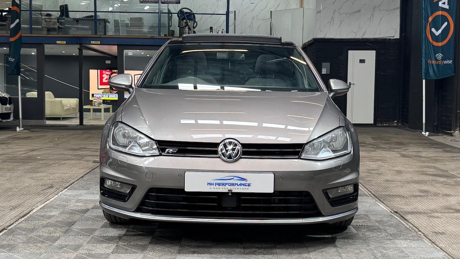 Used Volkswagen Golf 2016 for sale - 77839076: Photo 2
