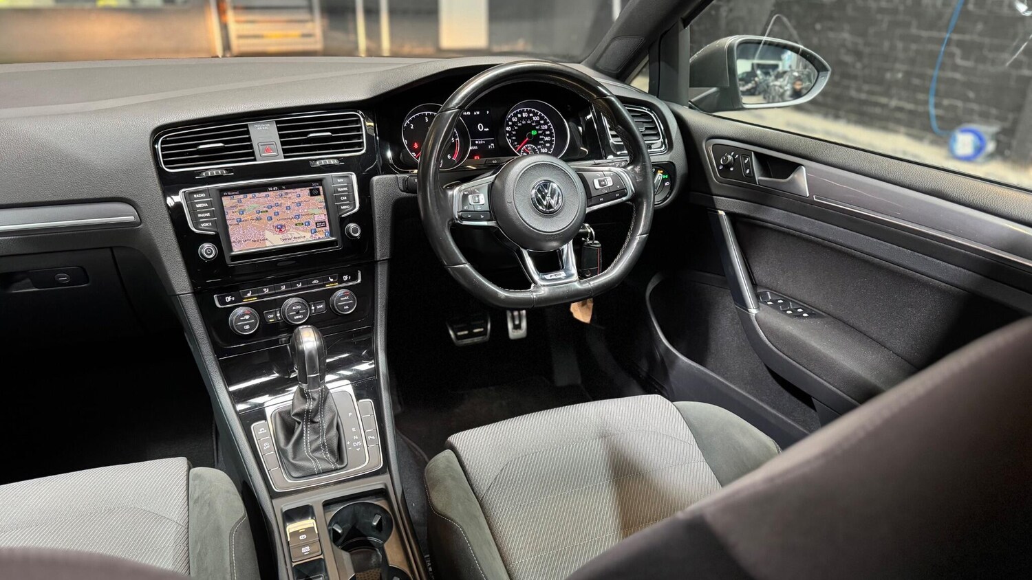 Used Volkswagen Golf 2016 for sale - 77839076: Photo 25