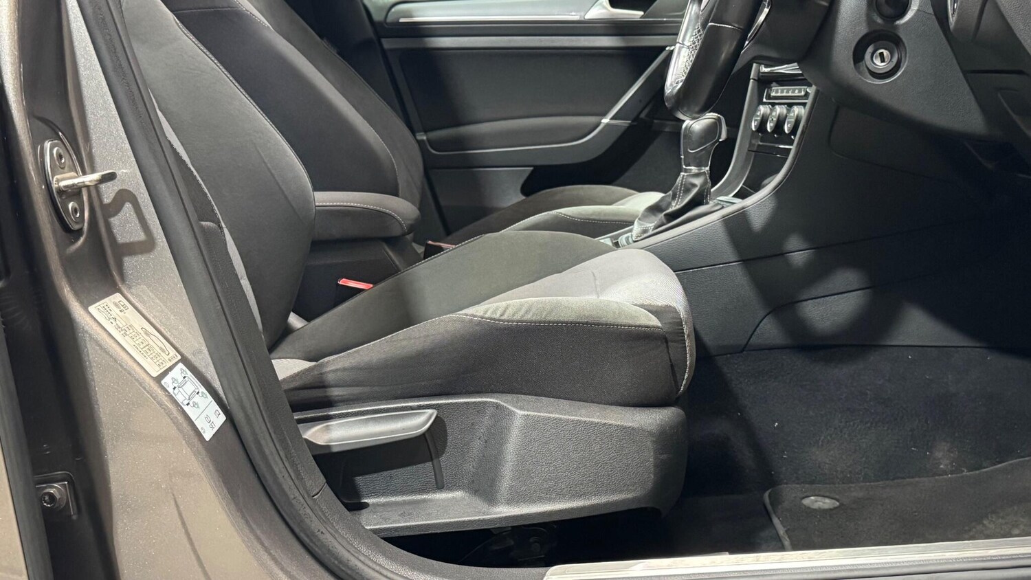 Used Volkswagen Golf 2016 for sale - 77839076: Photo 53