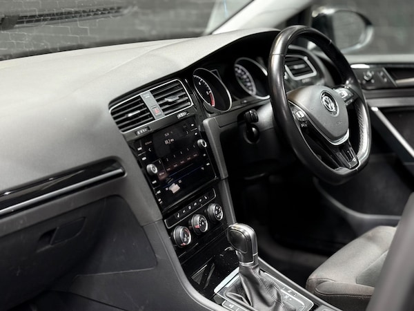 Used Volkswagen Golf 2017 for sale - 75268271: Photo 48