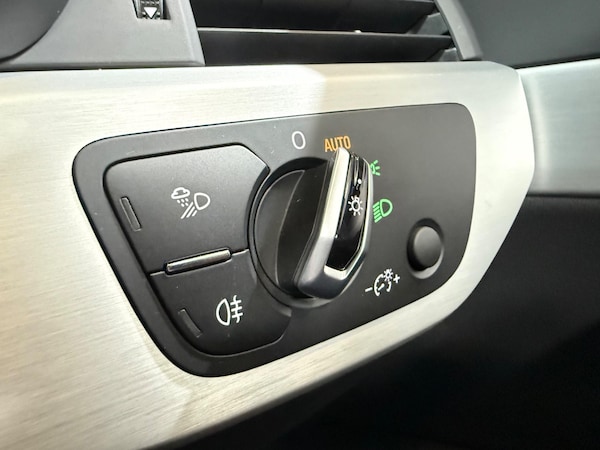 Used Audi A4 Avant 2017 for sale - 74751753: Photo 37