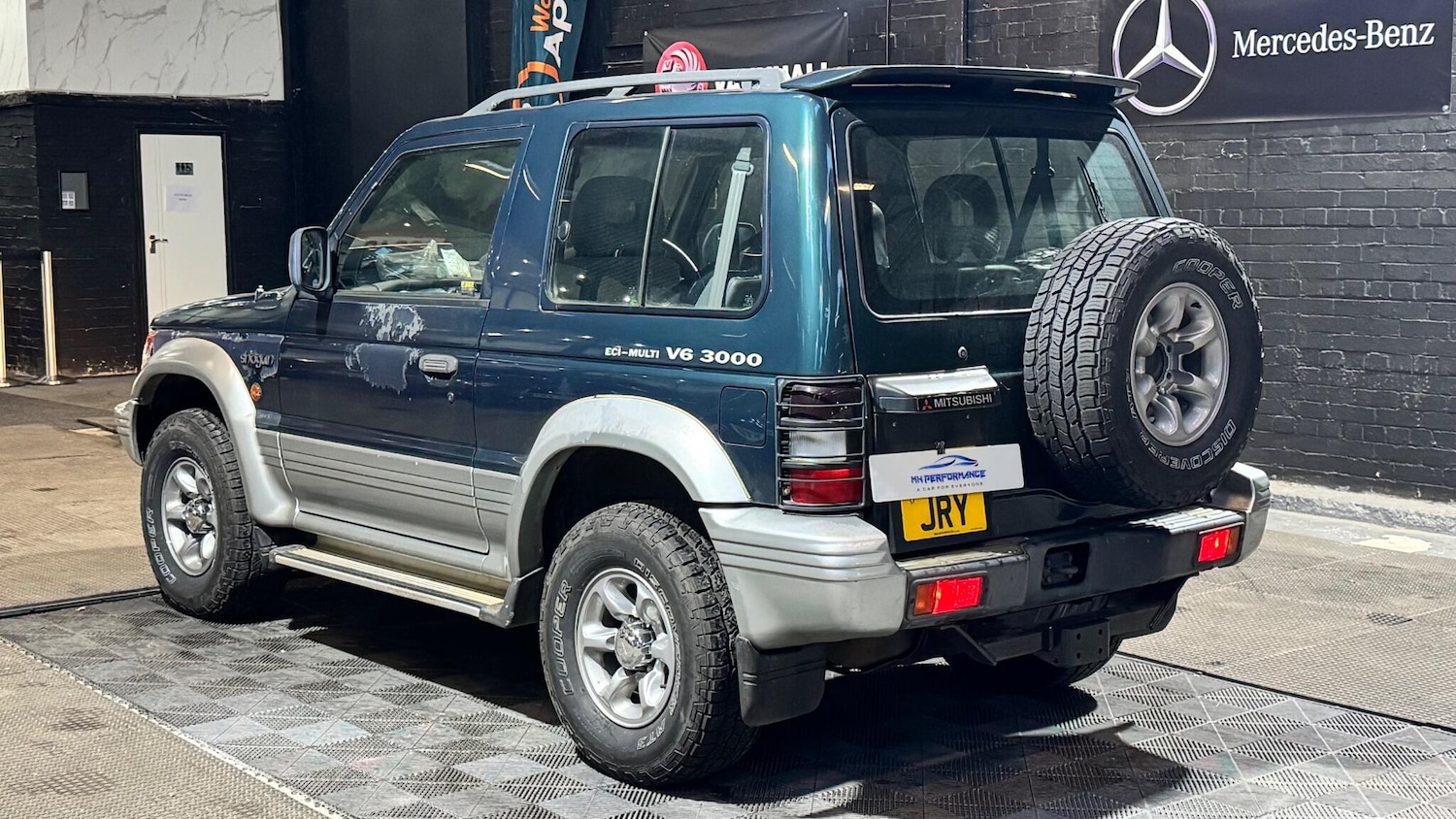 Used Mitsubishi Shogun for sale - 77359069: Photo 15