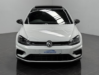 Used Volkswagen Golf 2018 for sale - 79061325: Photo