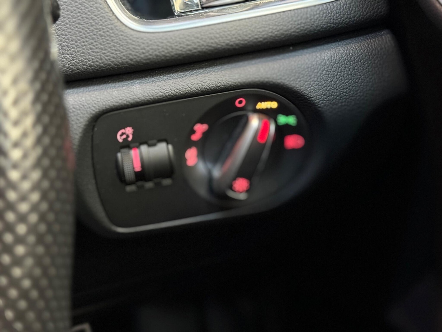 Used Audi Q3 2018 for sale - 78019322: Photo 31