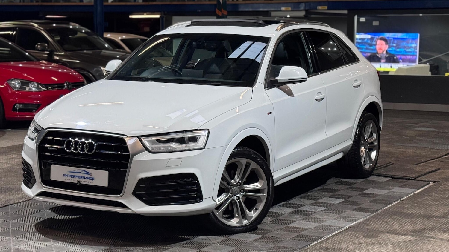 Used Audi Q3 2016 for sale - 77613010: Photo 2