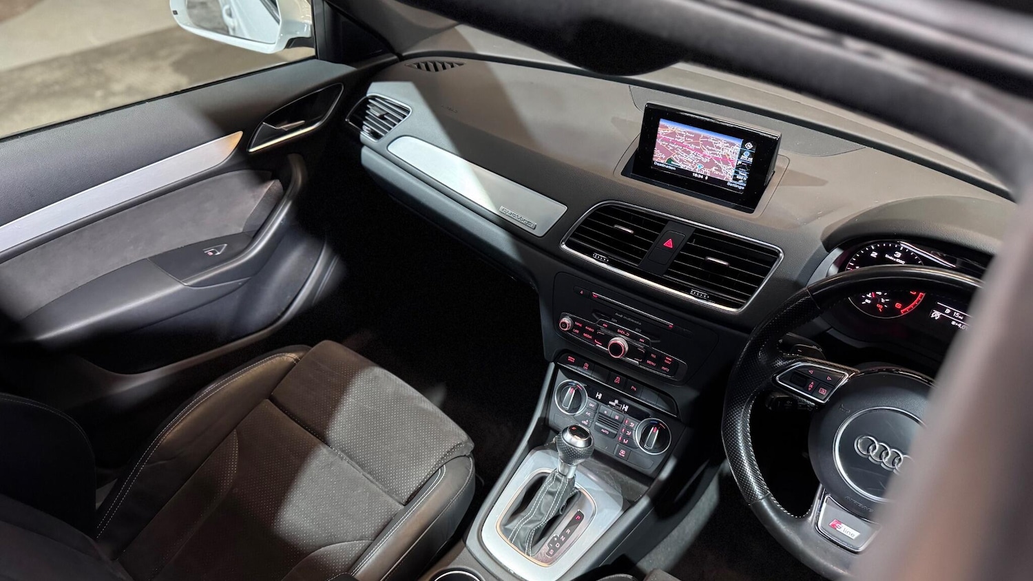 Used Audi Q3 2016 for sale - 77613010: Photo 22