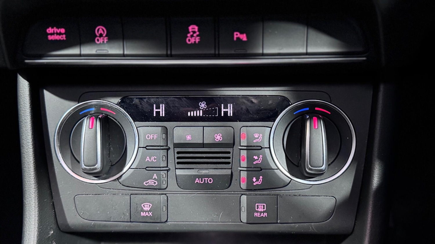 Used Audi Q3 2016 for sale - 77613010: Photo 32