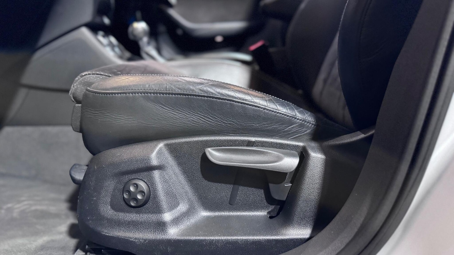 Used Audi Q3 2016 for sale - 77613010: Photo 42