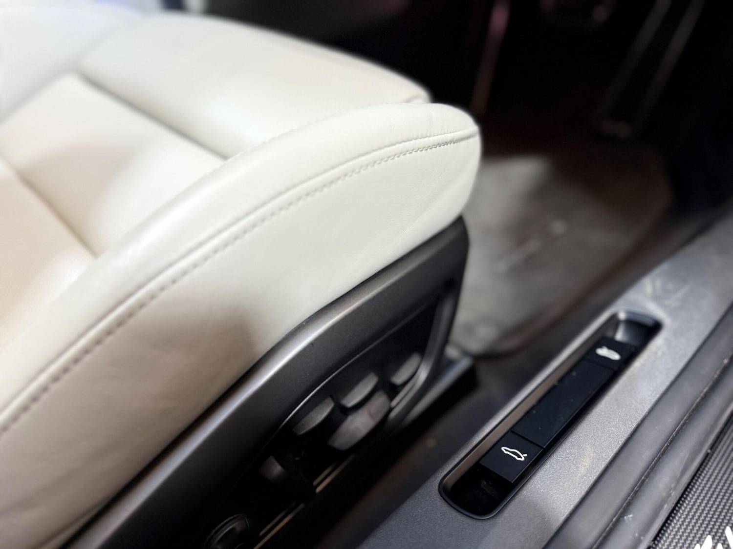 Used Porsche 911 2022 for sale - 76913923: Photo 16