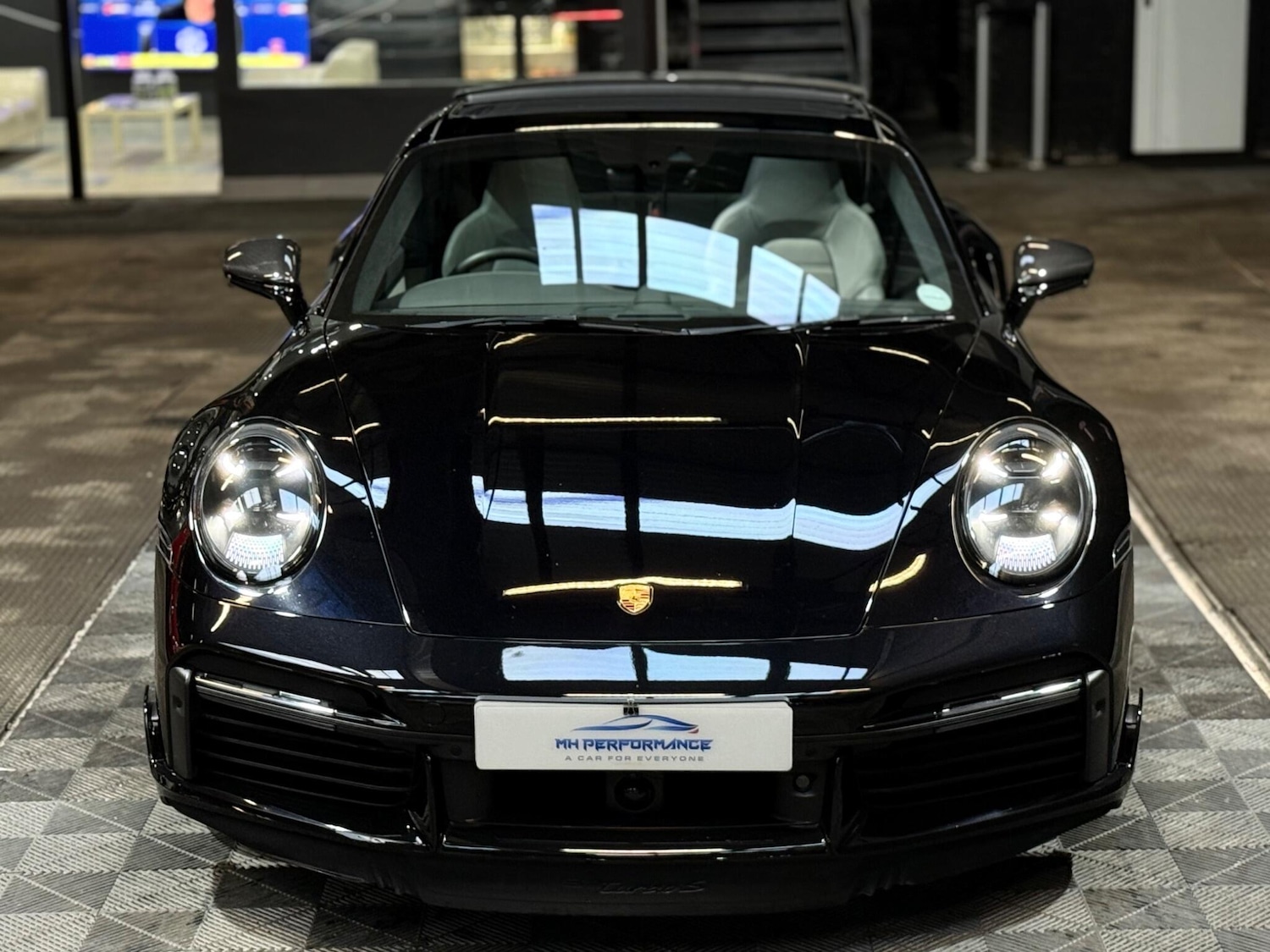 Used Porsche 911 2022 for sale - 76913923: Photo 2