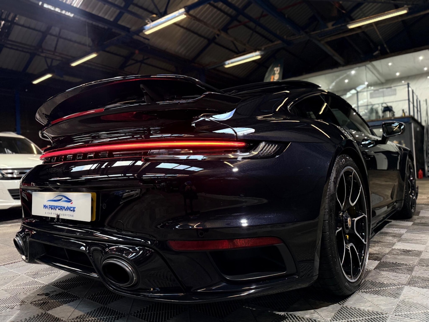 Used Porsche 911 2022 for sale - 76913923: Photo 75